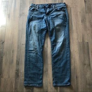 Lucky Brand 34x32 Straight Fit 221